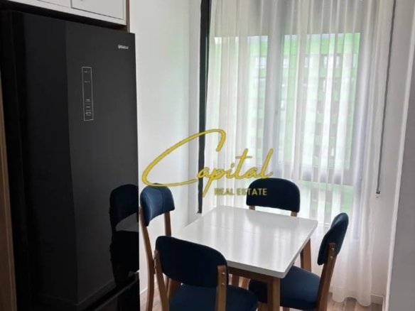 APARTAMENT ME QIRA 1+1 5 MAJI 60.000 LEKE
