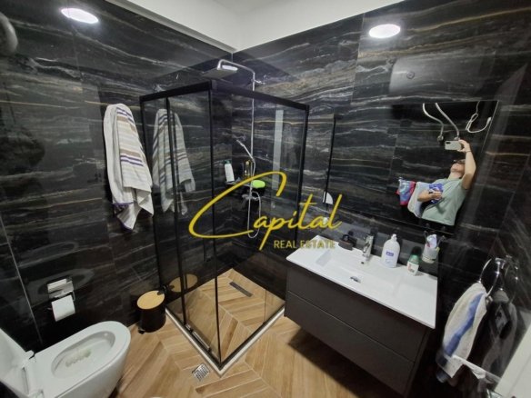 SHITET APARTAMENT 2+1+2 KOPSHTI BOTANIK 275.000 EURO