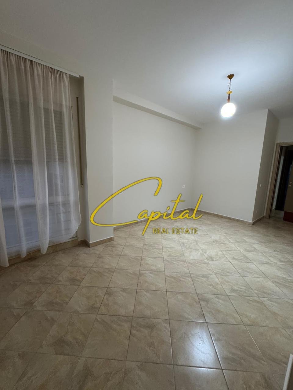 WhatsApp Image 2026-10-21 at 9.41.32 AM (1) APARTAMENT ME QIRA 2+1 ISH TREGU ELEKTRIK 55.000 LEKE