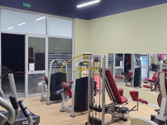 AMBIENT BIZNESI ME QIRA 160 M2 KOMBINAT 75.000 LEKE