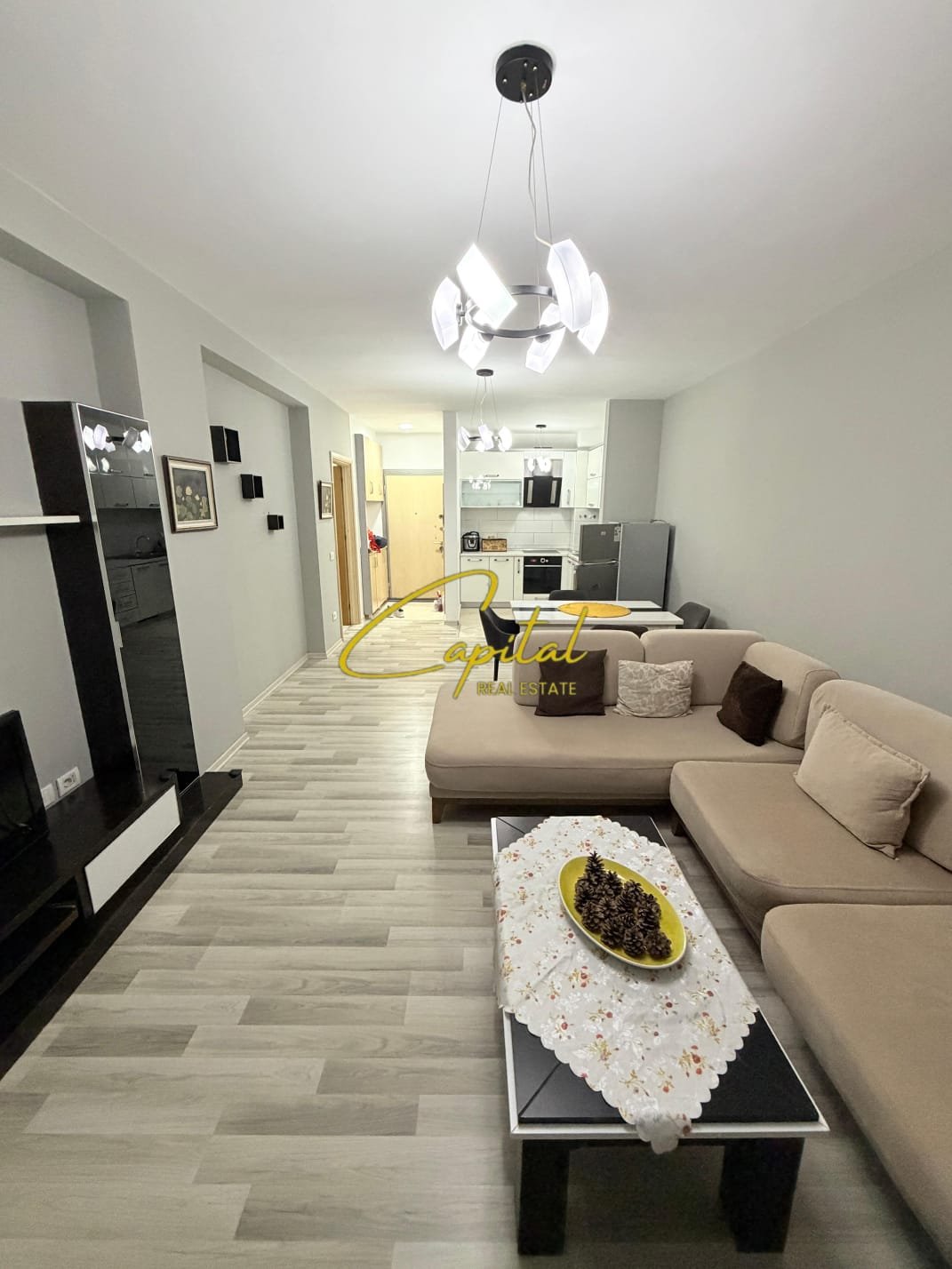 APARTAMENT ME QIRA 2+1 YZBERISHT 55.000 LEKE