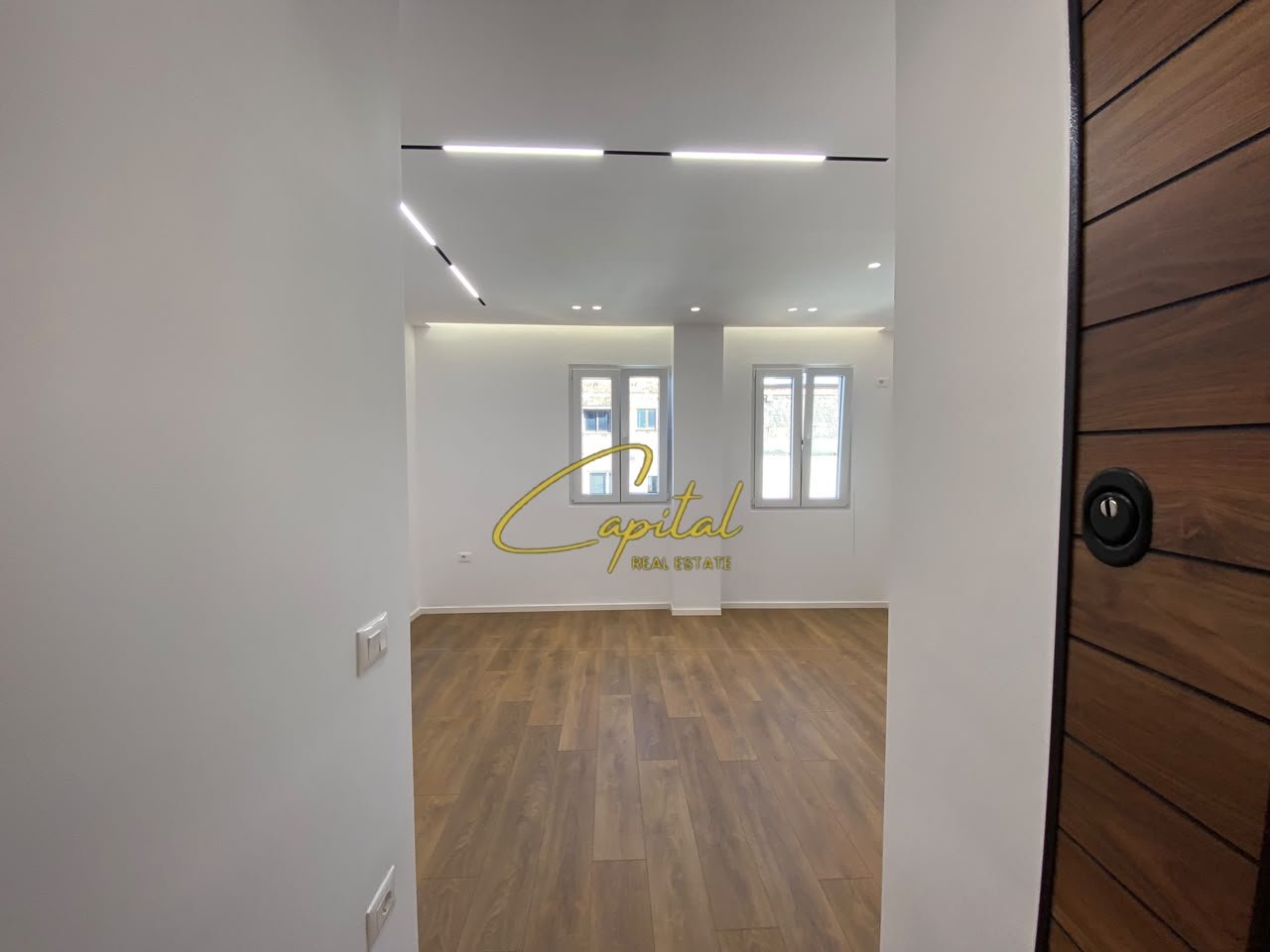 SHITET GARSONIERE 28 M2 MOZAIKU I TIRANES 98.000 EURO