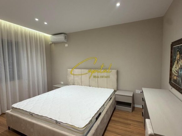 APARTAMENT ME QIRA 3+1 MEDRESEJA 80.000 LEKE