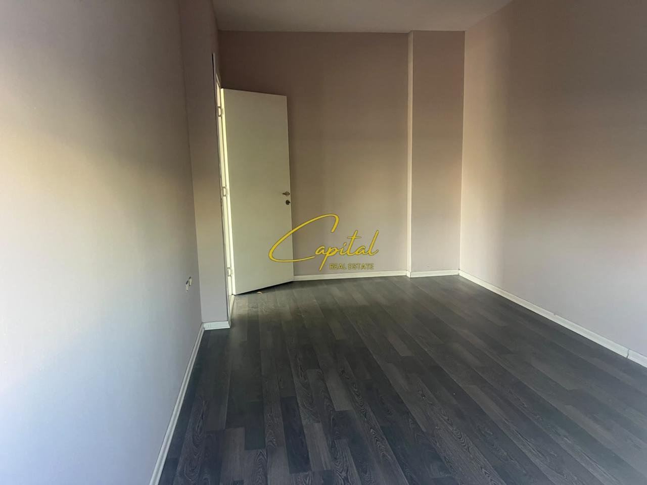 APARTAMENT ME QIRA 2+1 RRUGA E KAVAJES 45.000 LEKE