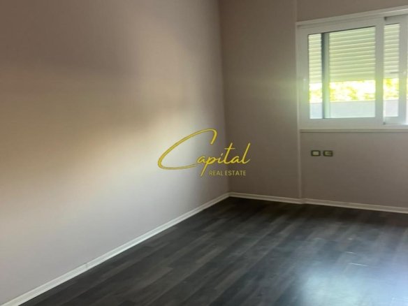 ZYRE ME QIRA 110 M2 RRUGA E KAVAJES 45.000 LEKE