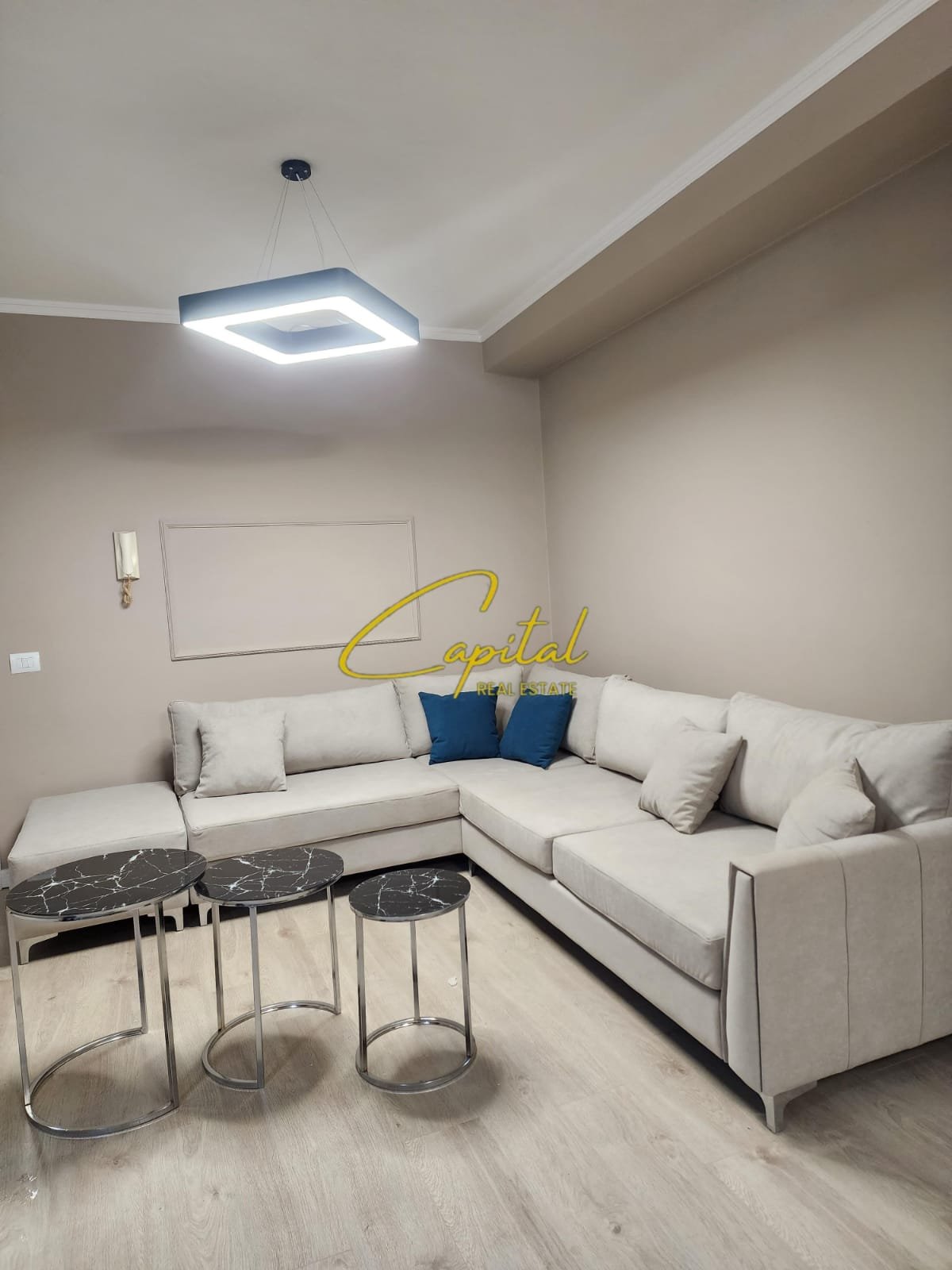APARTAMENT ME QIRA 2+1 KOPSHTI BOTANIK 80.000 LEKE