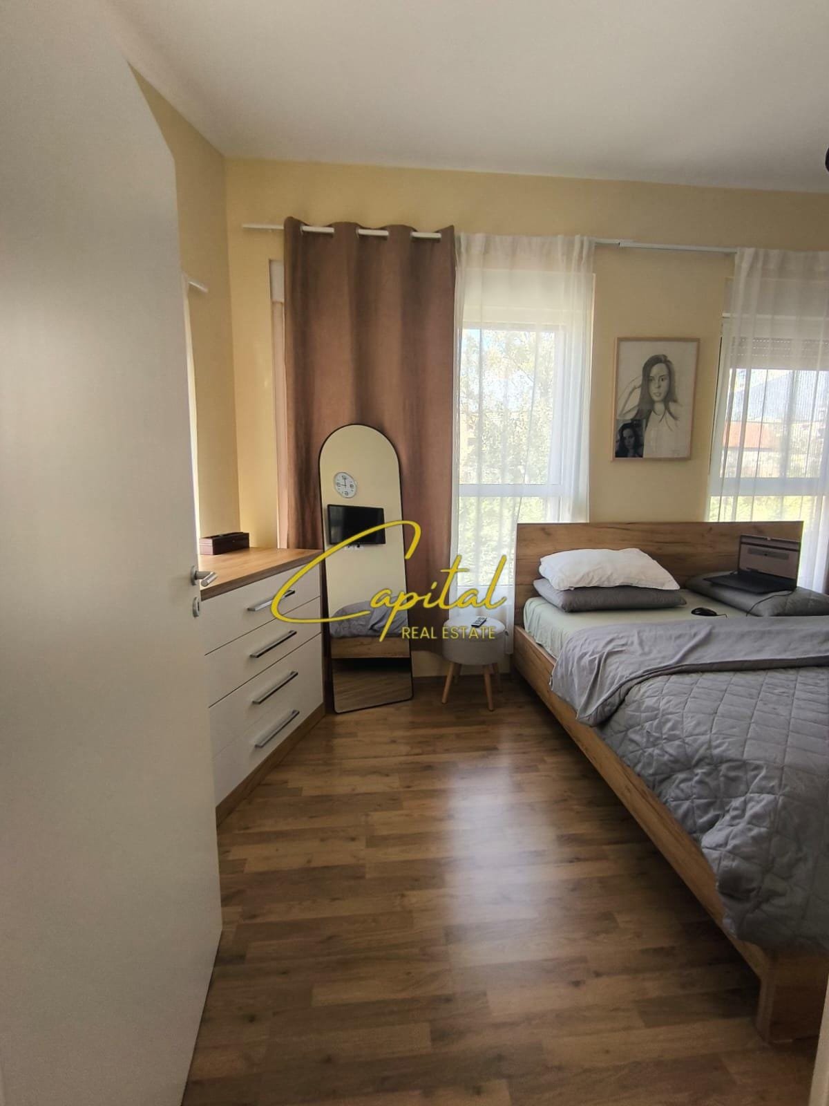 SHITET APARTAMENT 3+1+2 ALI DEMI 215.000 EURO