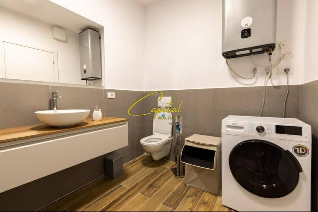 APARTAMENT ME QIRA 1+1 RRUGA E BARRIKADAVE 100.000 LEKE