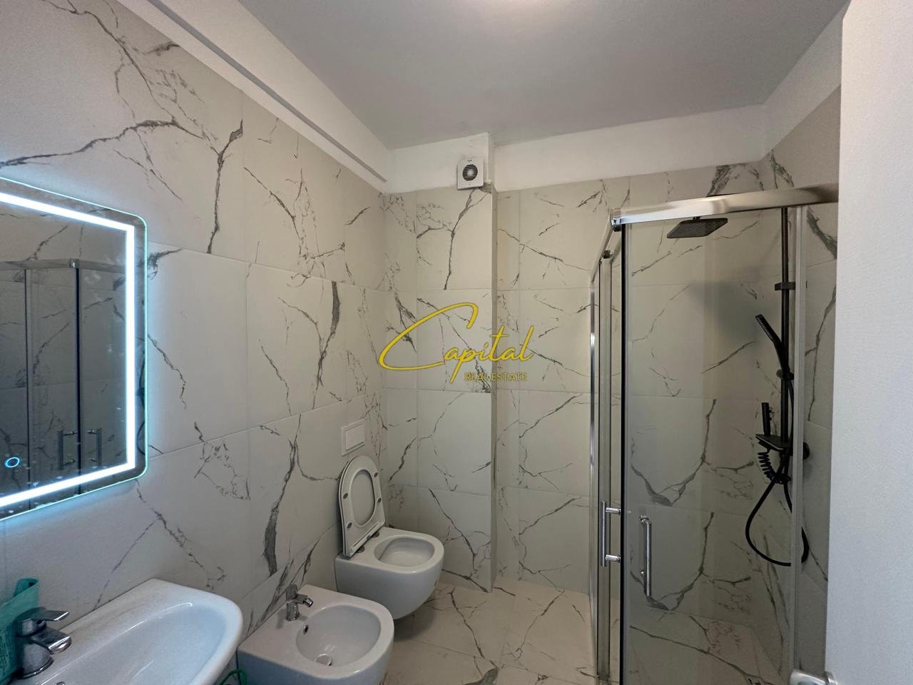 APARTAMENT ME QIRA 1+1 UNIVERS CITY 450 EURO