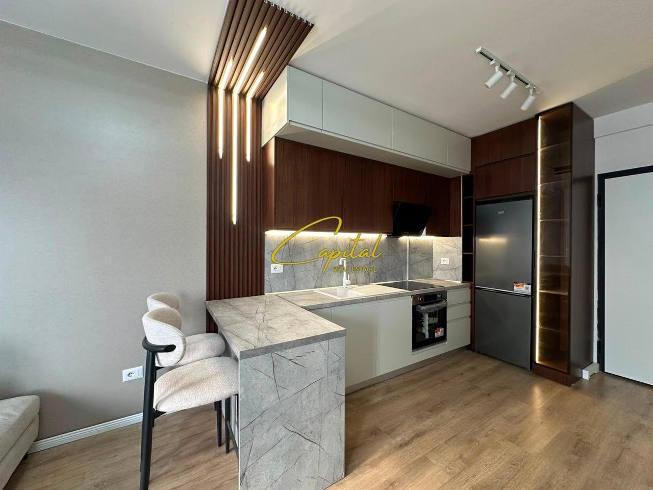 APARTAMENT ME QIRA 1+1 UNIVERS CITY 450 EURO