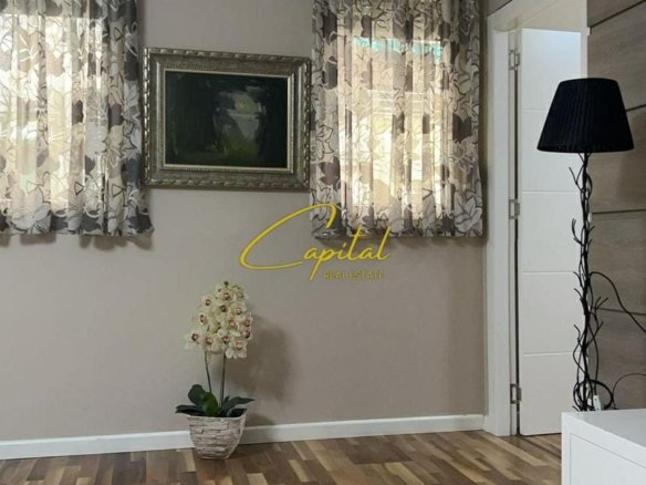 APARTAMENT ME QIRA 1+1 MYSLYM SHYRI 75.000 LEKE
