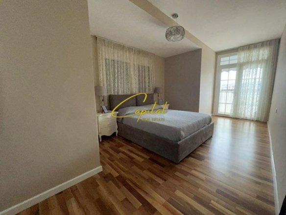 APARTAMENT ME QIRA 1+1 MYSLYM SHYRI 75.000 LEKE