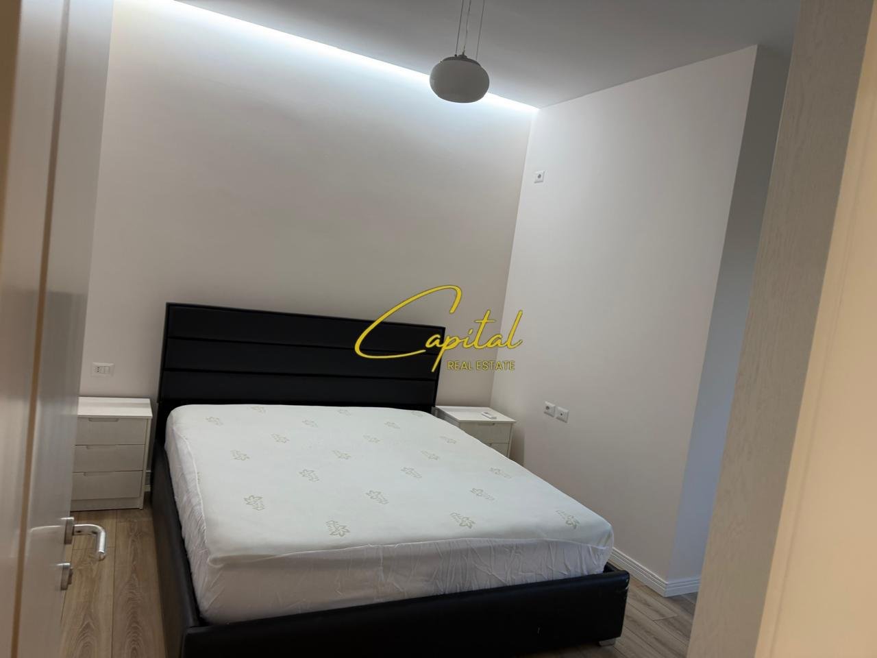 APARTAMENT ME QIRA 2+1 KINOSTUDIO 55.000 LEKE