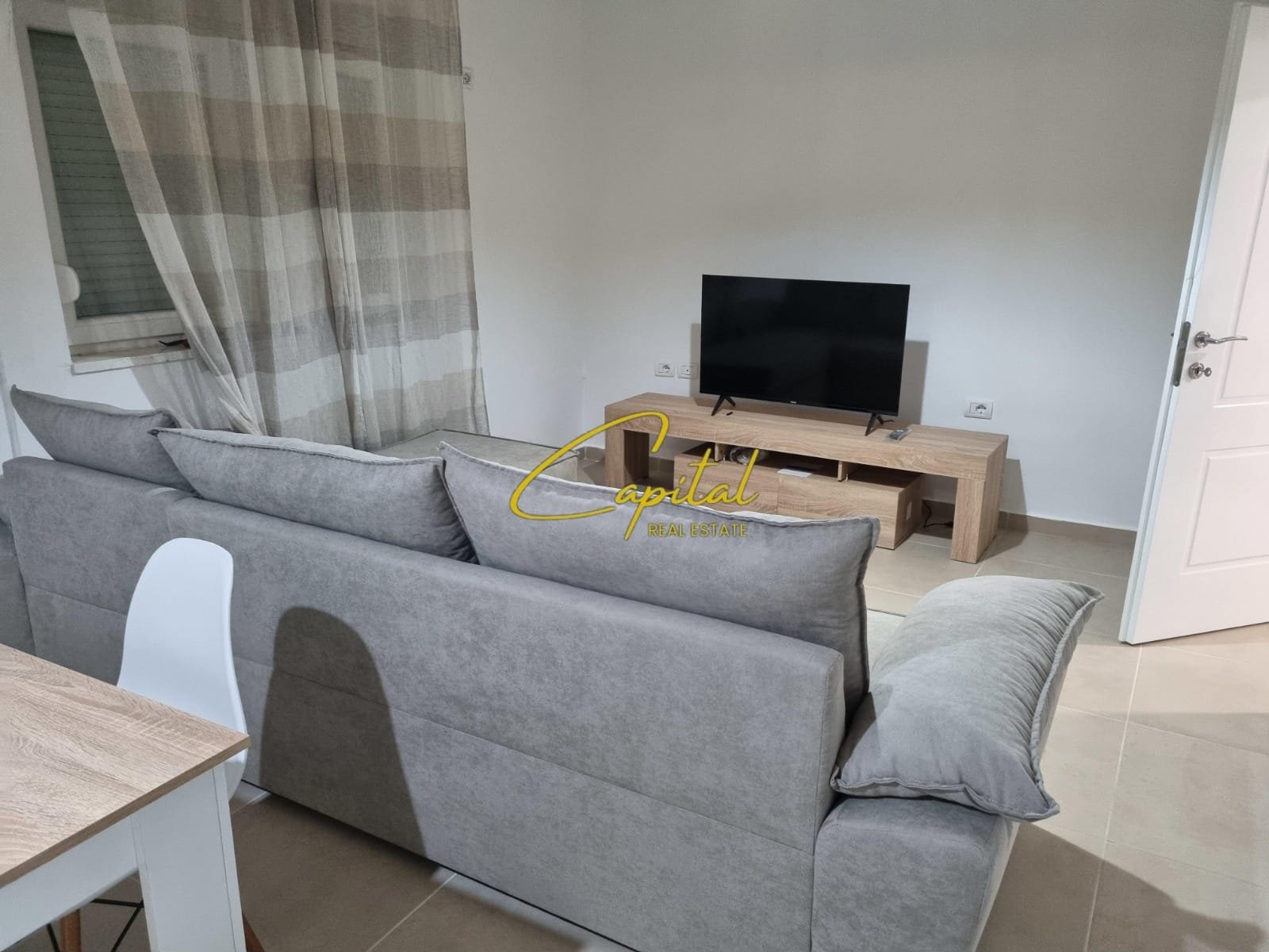 APARTAMENT ME QIRA 2+1 ALI DEMI 50.000 LEKE