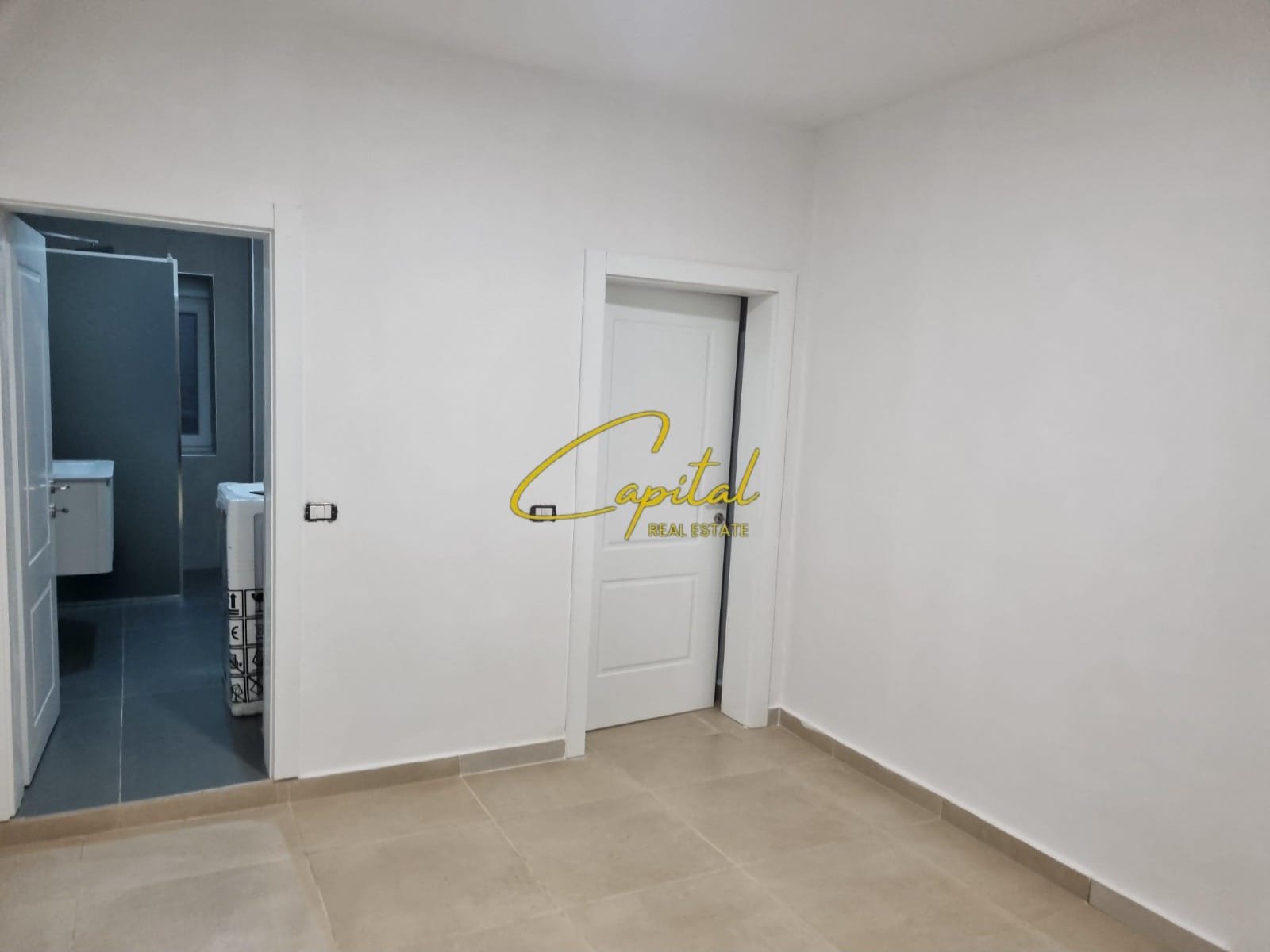 APARTAMENT ME QIRA 2+1 ALI DEMI 50.000 LEKE