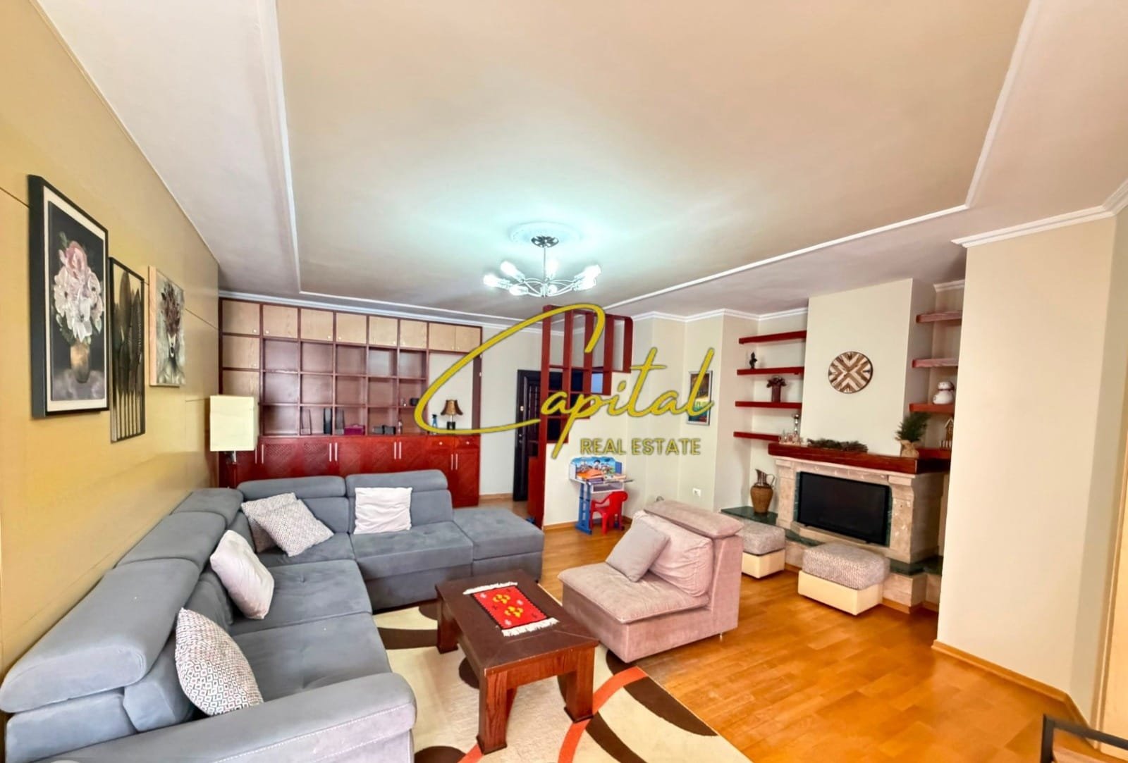 APARTAMENT ME QIRA 2+1 ISH STACIONI TRENIT 75.000 LEKE