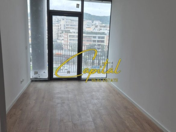 ZYRE ME QIRA 103 M2 LAKE VIEW RESIDENCE 1.700 EURO