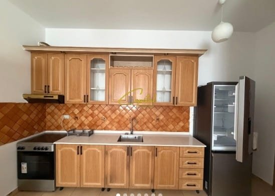 APARTAMENT ME QIRA 2+1 5 MAJI 43.000 LEKE
