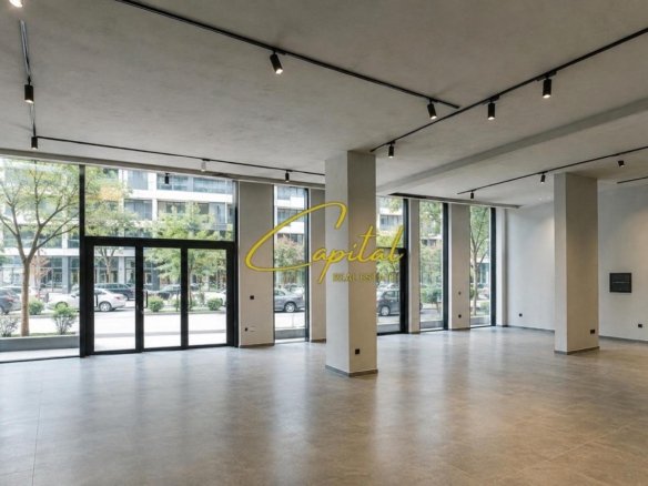 SHITET AMBIENT BIZNESI 140 M2 RRUGA E BARRIKADAVE 560.000 EURO