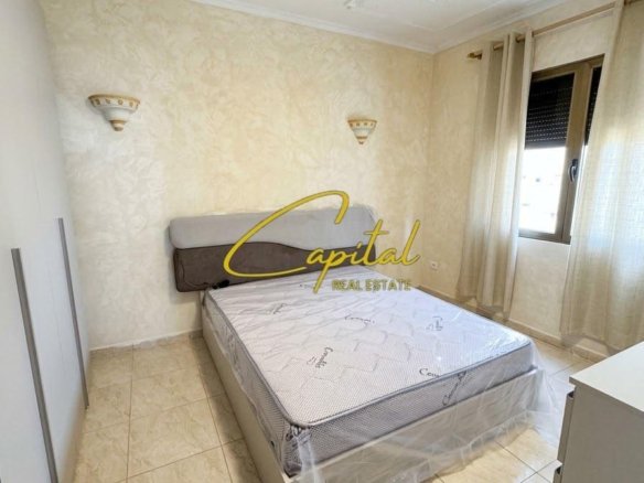 APARTAMENT ME QIRA 1+1 21 DHJETORI 55.000 LEKE